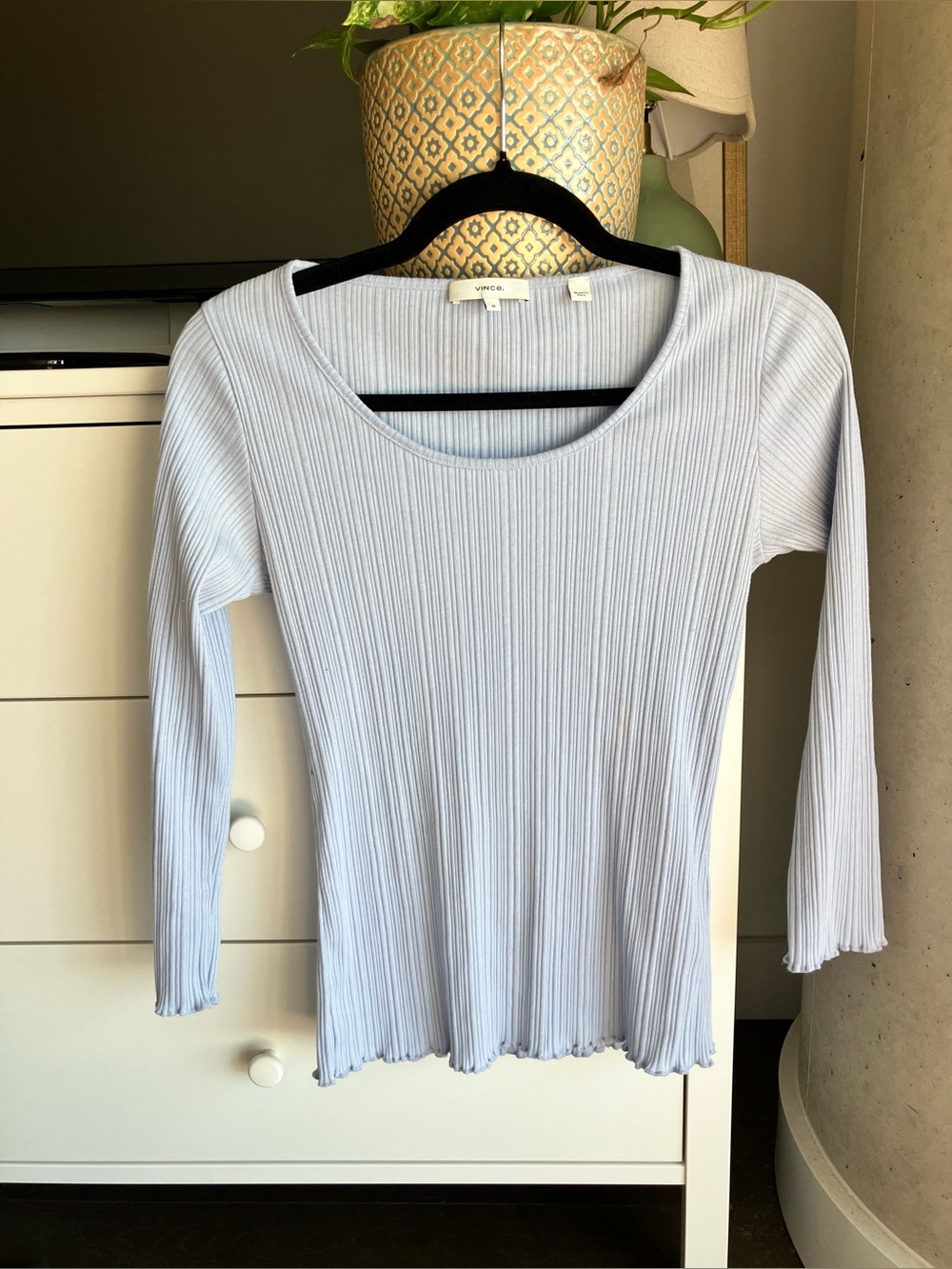 VINCE Lettuce Hem Womens Scoop Neck Top Size Medium Blue